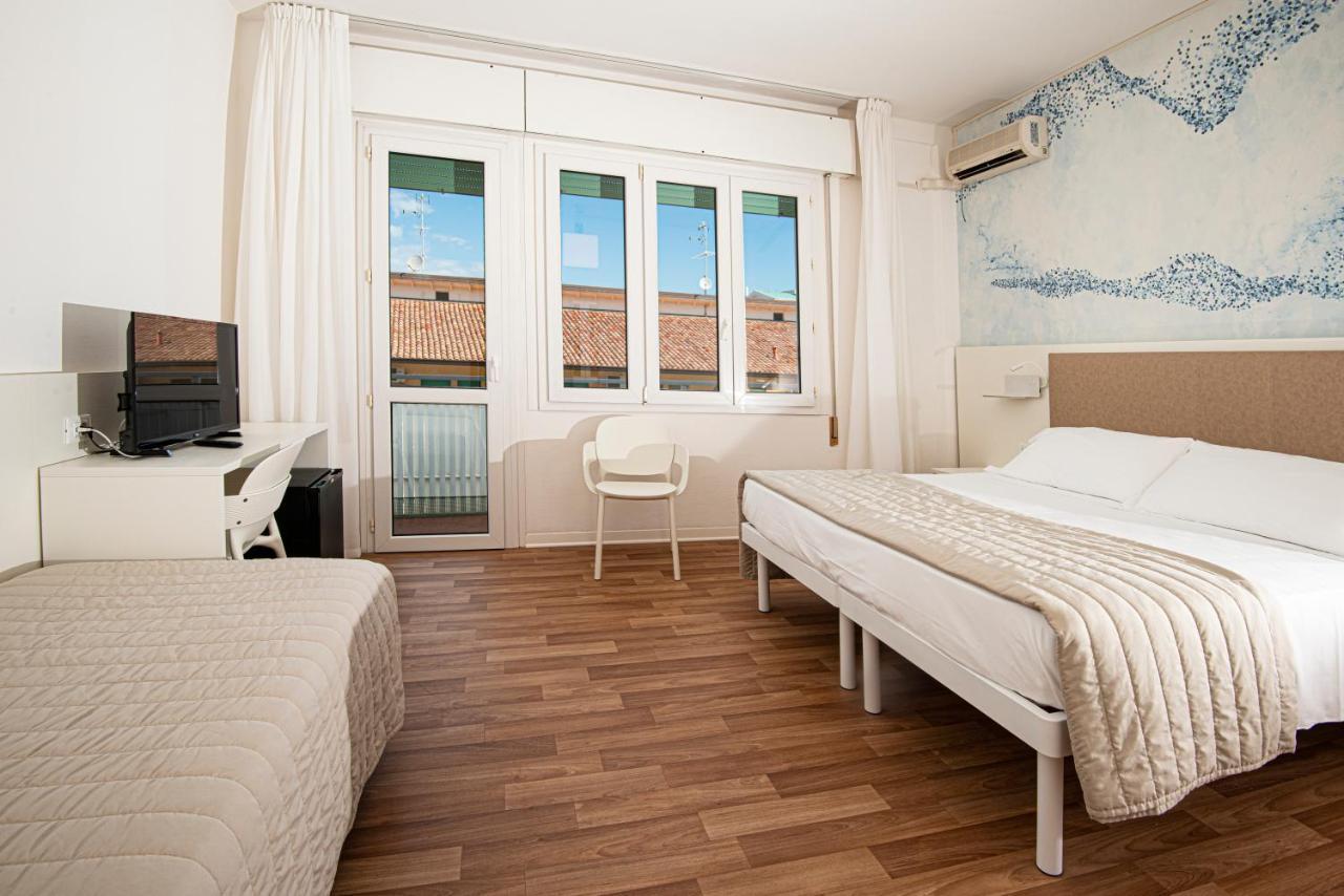 Classic Double or Twin Room Balcony,1396808243:JPEG