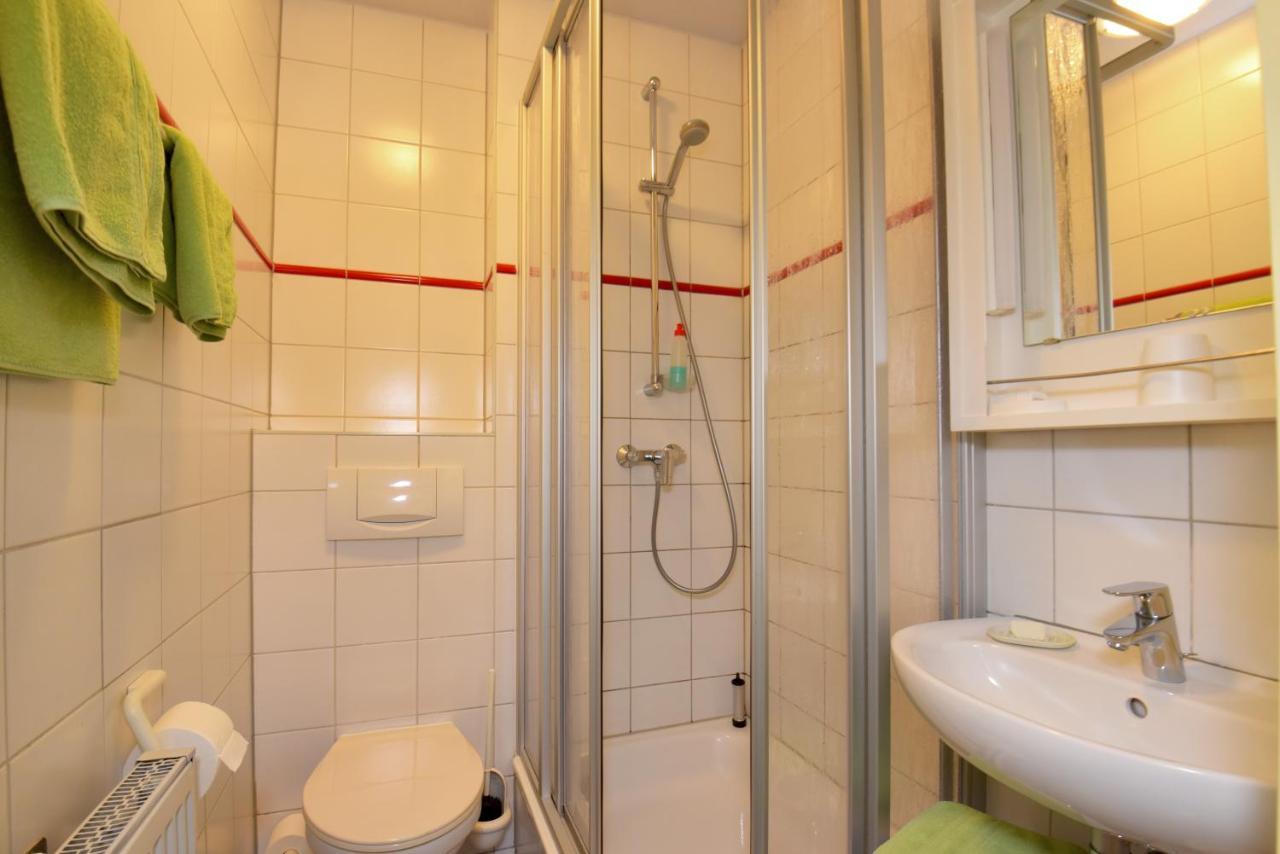 Single Room Shower,1414712535:JPEG