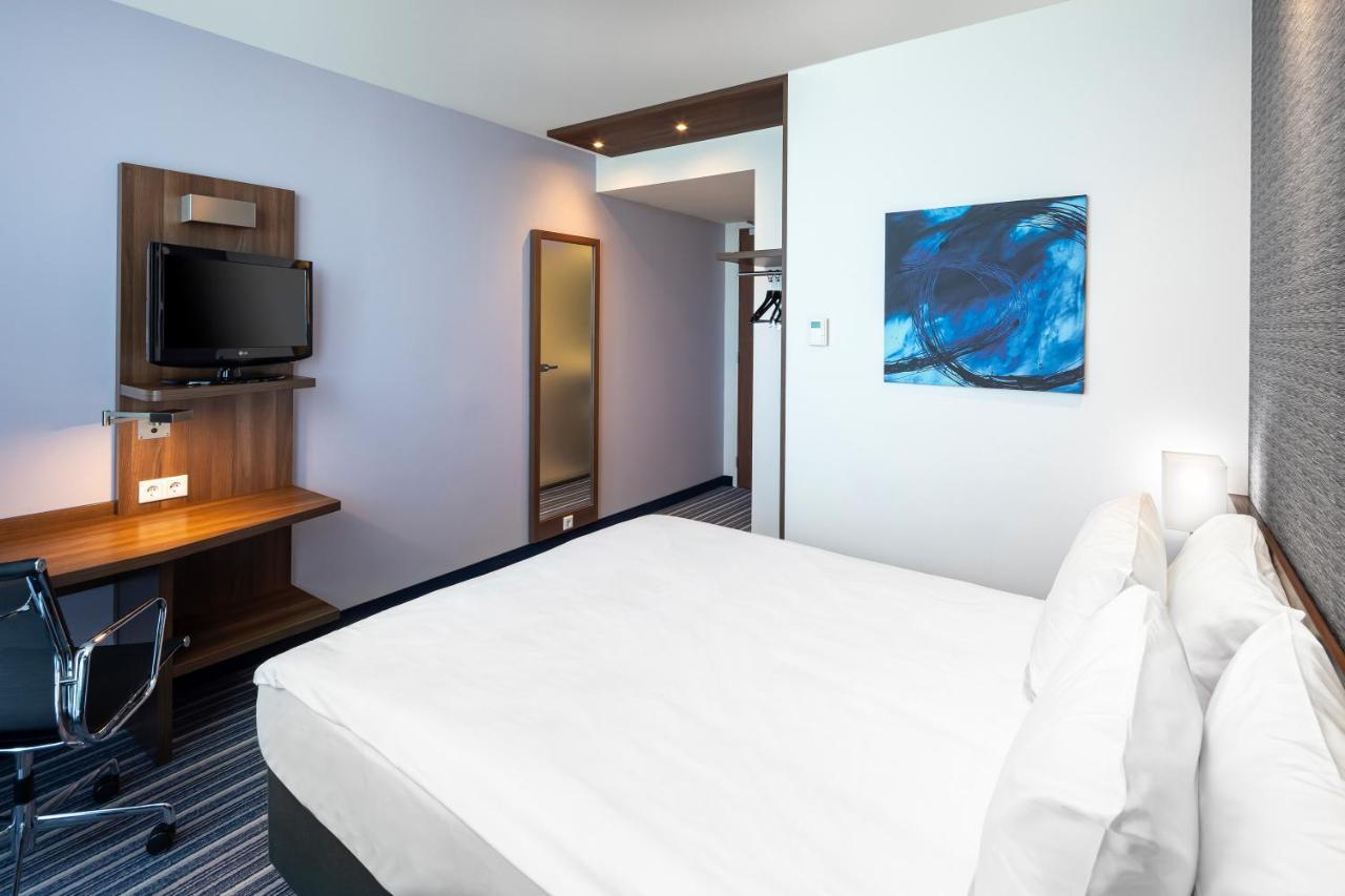 Standard Double Room - Mobility Access,1415392257:JPEG