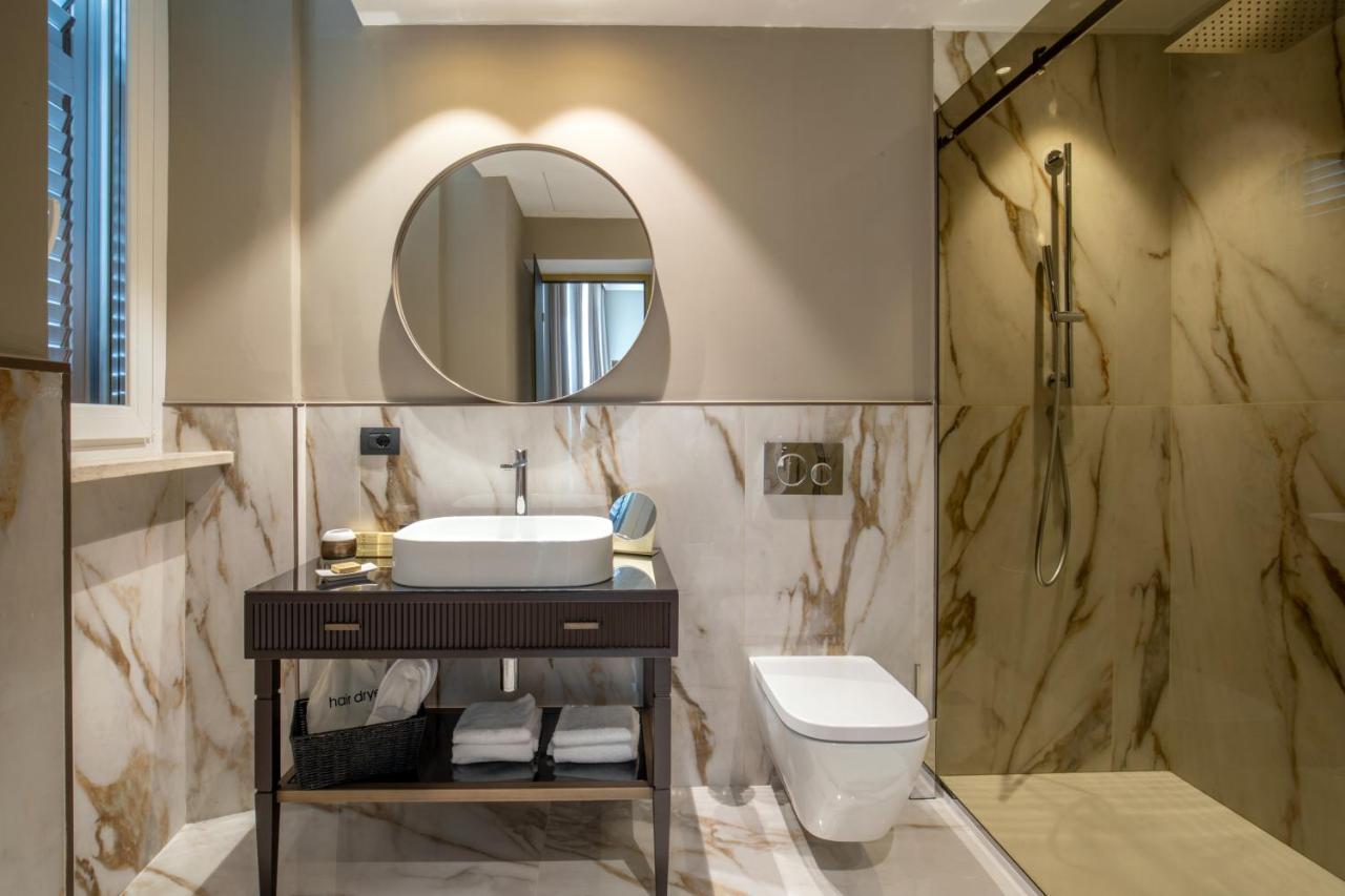 Junior Suite Via Mario de Fiori 59 A