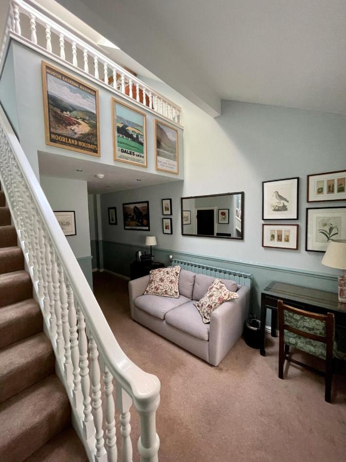 Split-level Suite