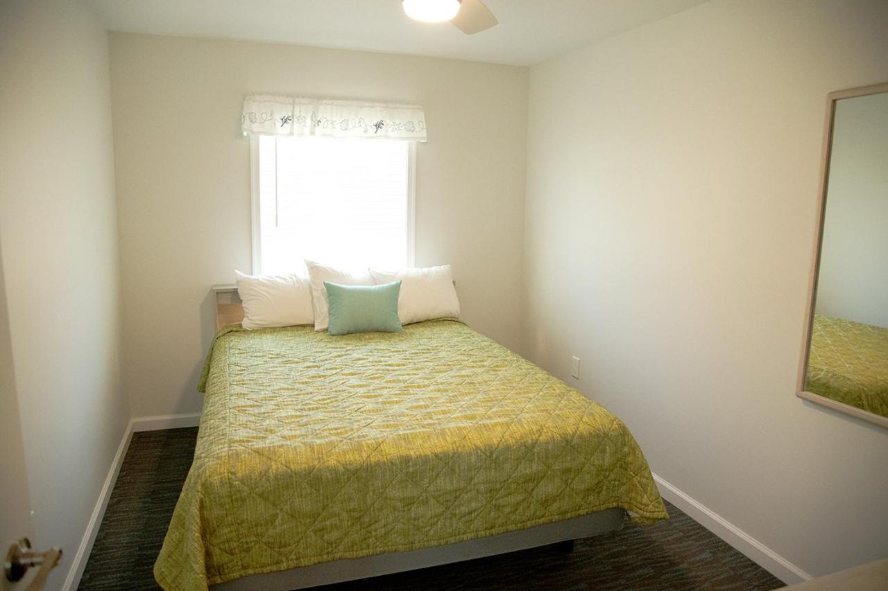 Deluxe Queen Suite