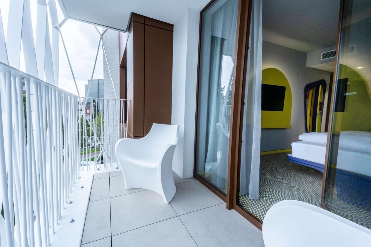 Design Room Balcony