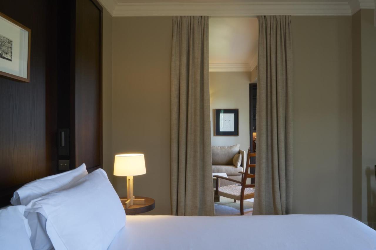 Junior Suite,1416830607:JPEG