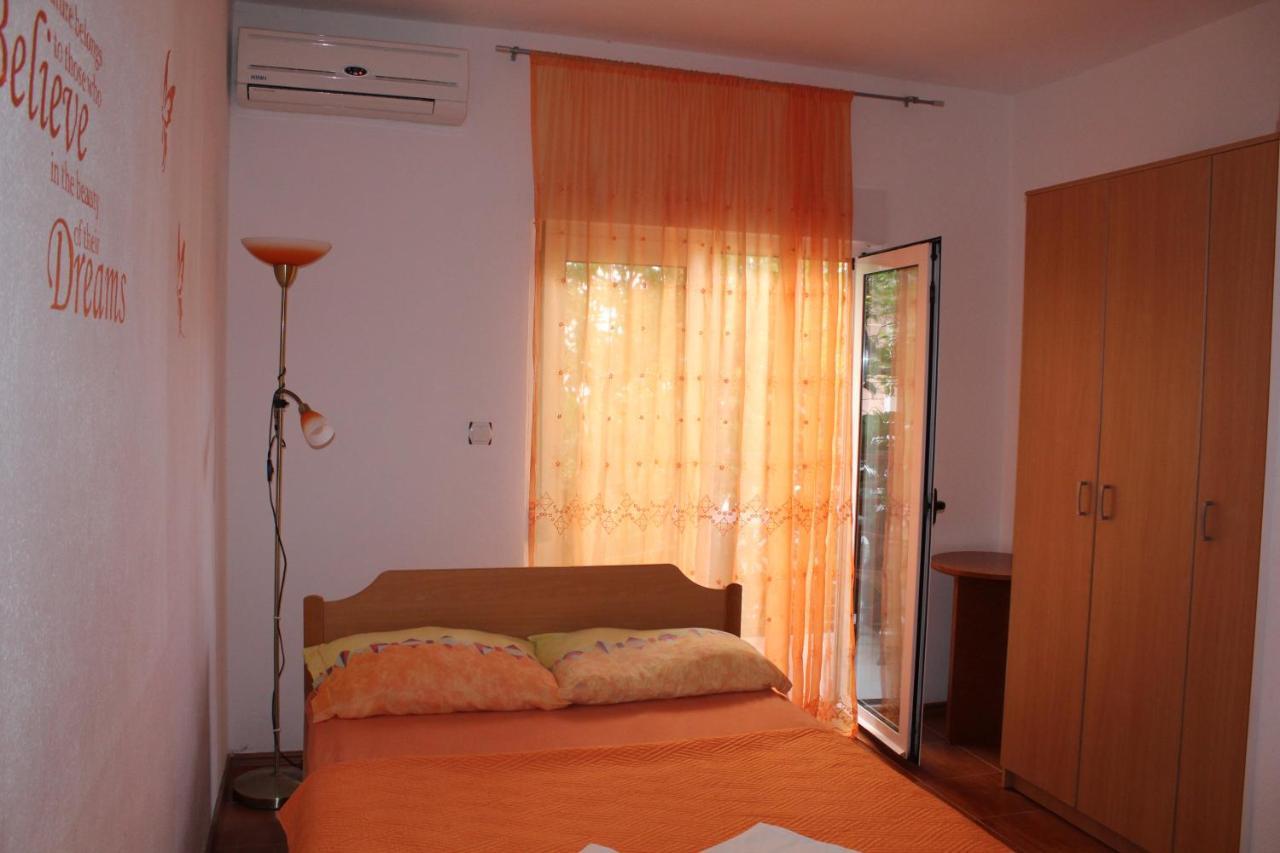 Deluxe Double Room Balcony,1416963345:JPEG