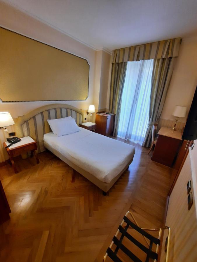 Single Room,1417315125:JPEG