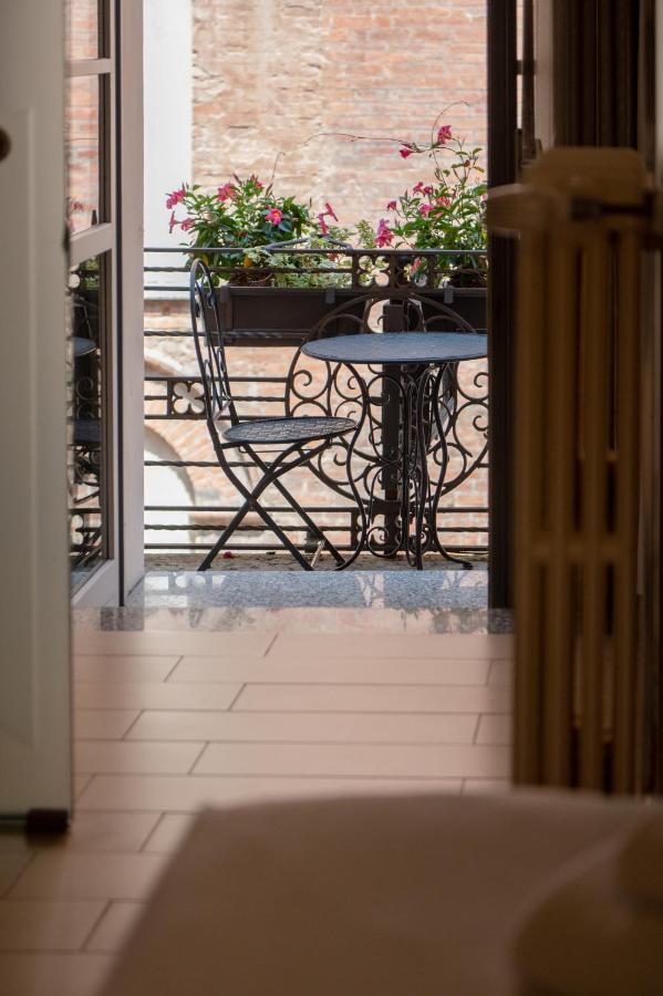 King Room Balcony,1417380057:JPEG