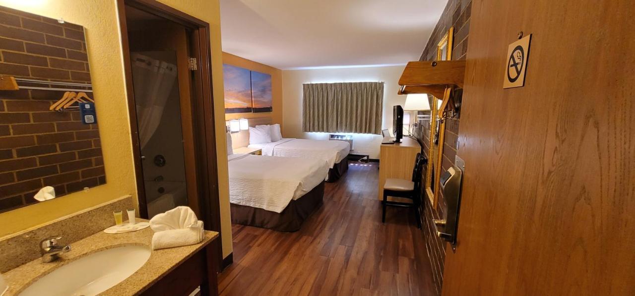 Double Room Two Double Beds