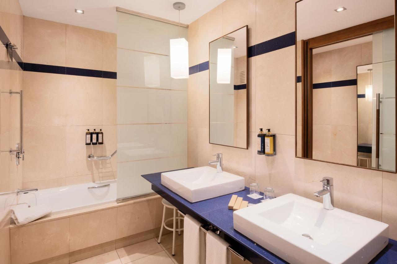 Junior Suite,1417912737:JPEG