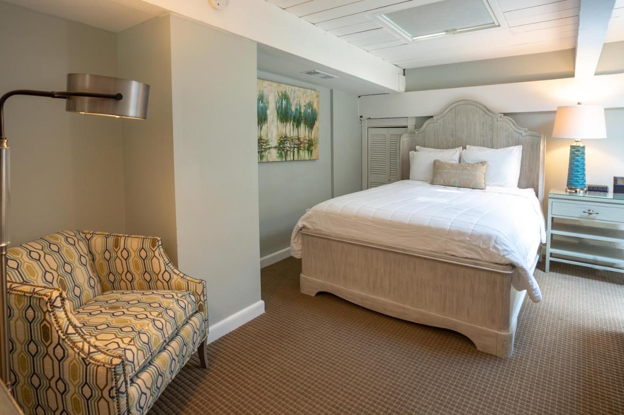 Two-Bedroom Suite River View Stair Access Only