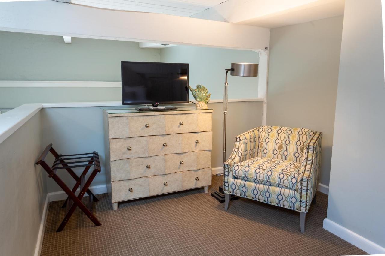 Two-Bedroom Suite River View Stair Access Only