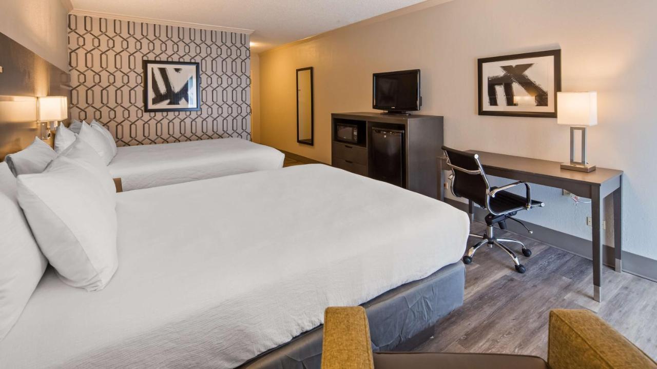 Queen Room with Two Queen Beds