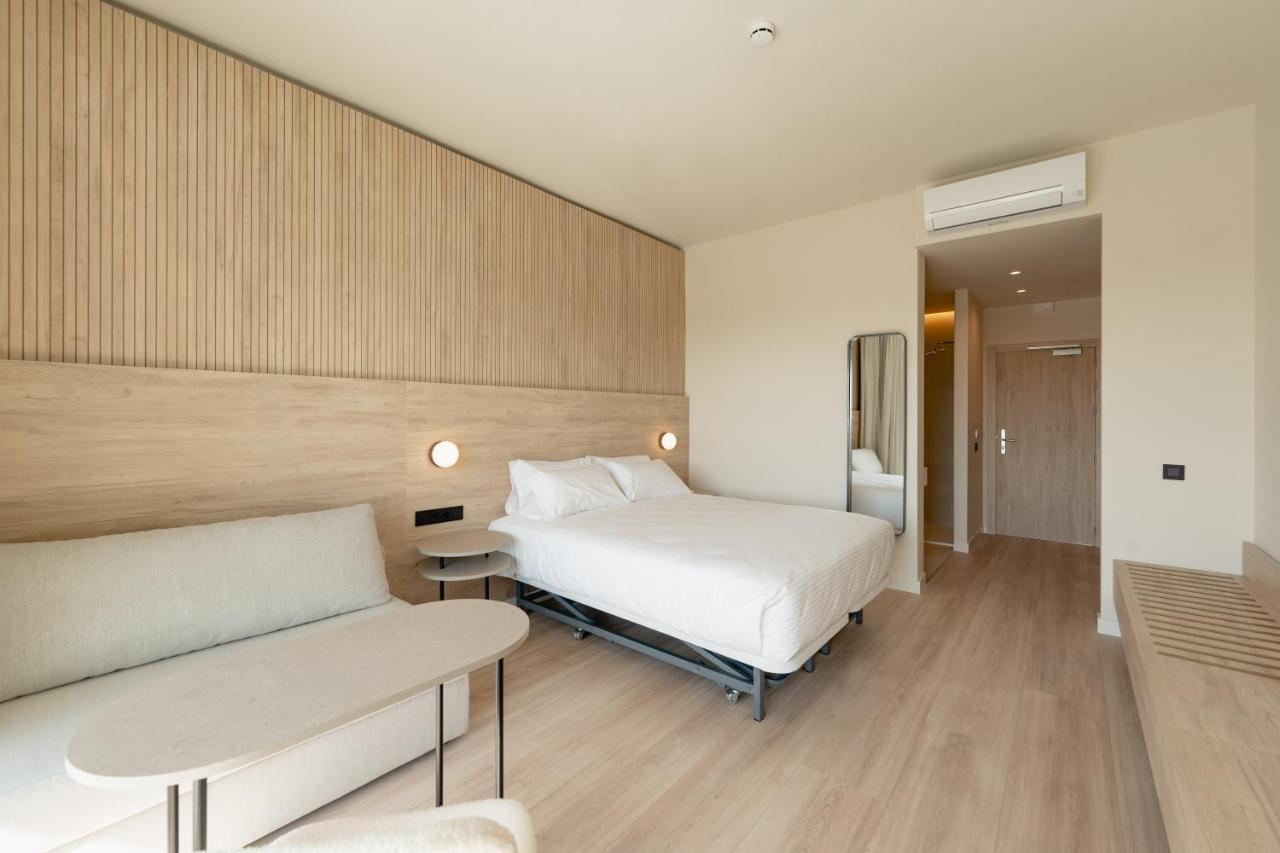 Supreme Room