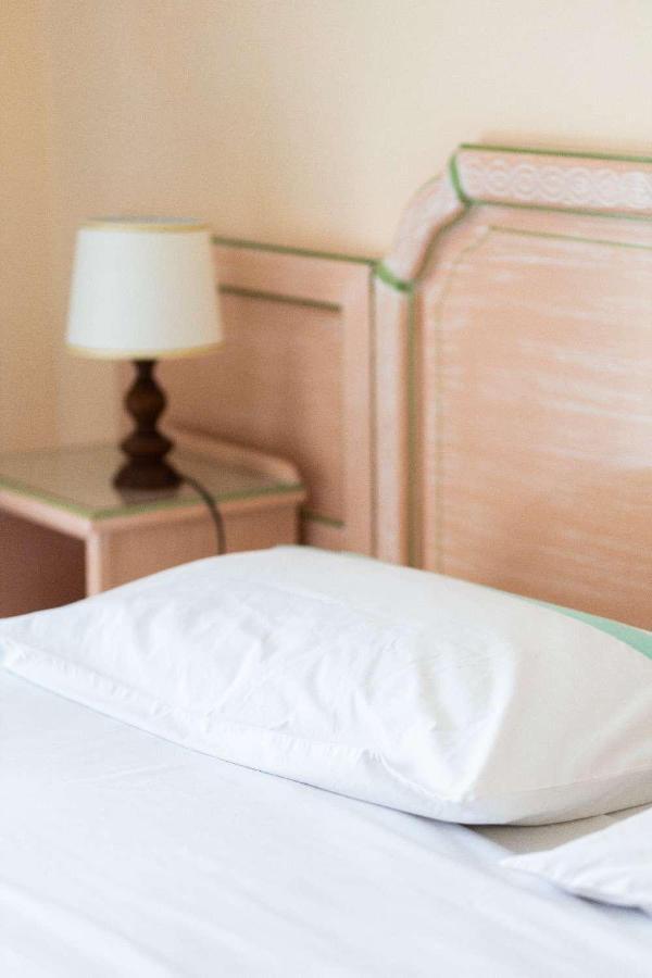 Standard Single Room,1419106434:JPEG