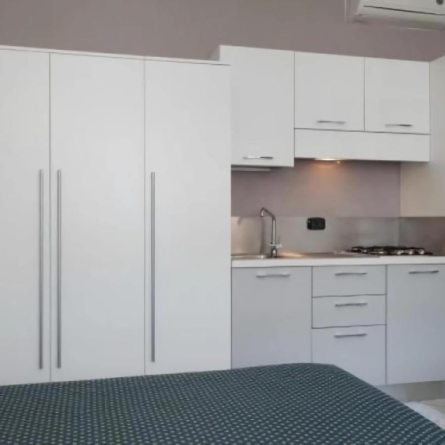 Suite Kitchenette,1419338418:JPEG