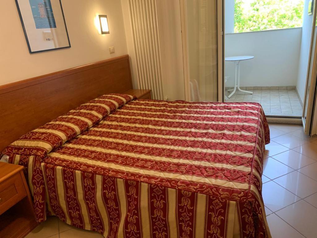 Superior Double or Twin Room,1419338781:JPEG