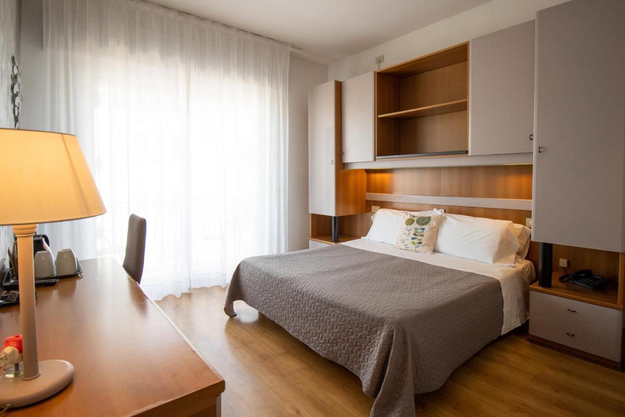Double or Twin Room,1171167009:JPEG