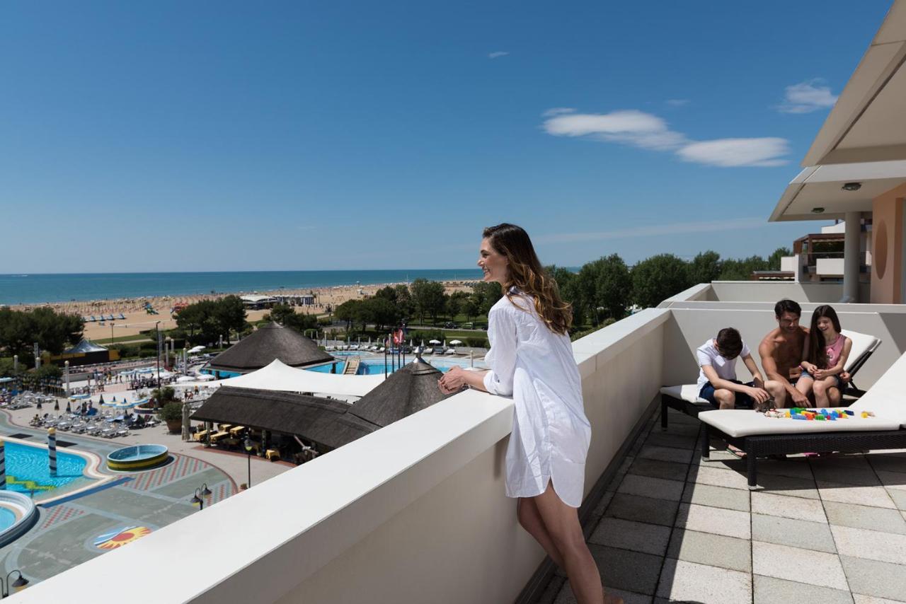 Two-Bedroom Apartment Sea View