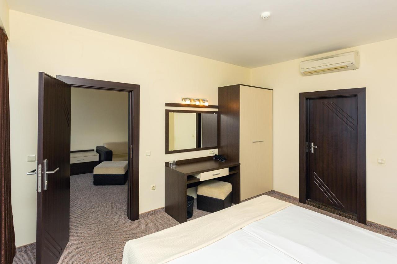 One-Bedroom Suite