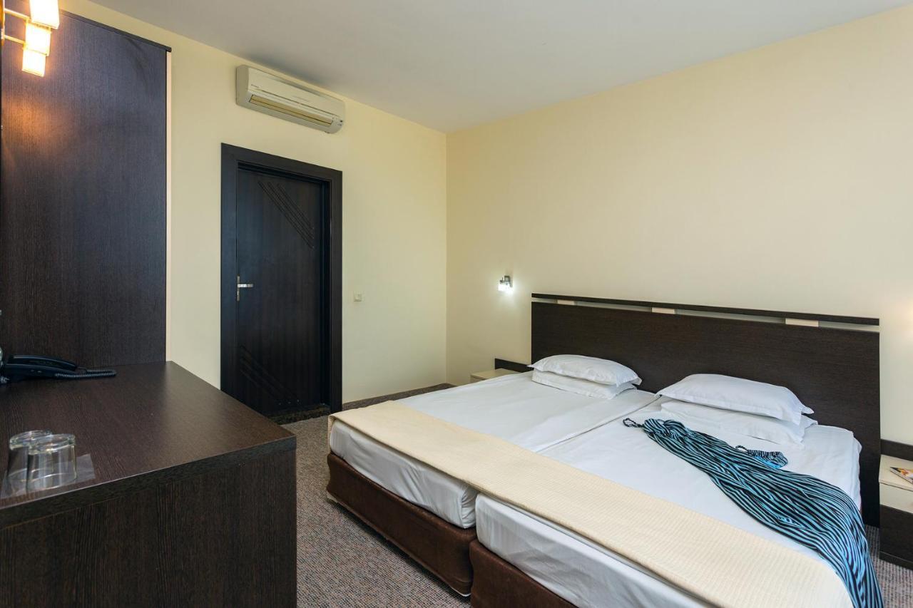 Double or Twin Room Balcony