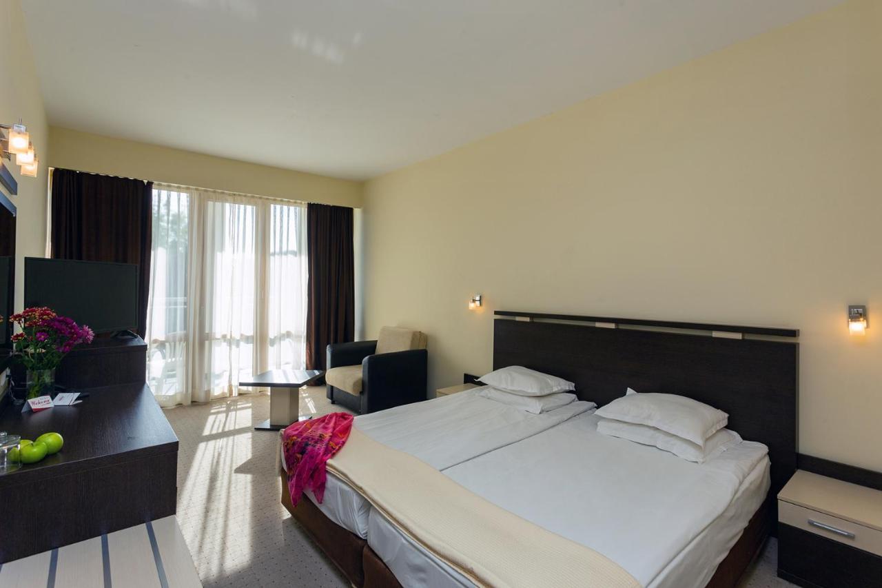 Double or Twin Room Balcony
