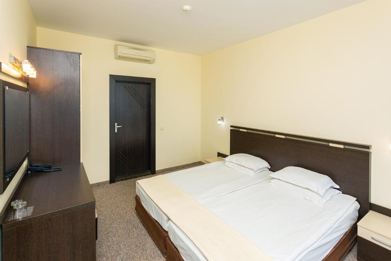 Double or Twin Room Balcony