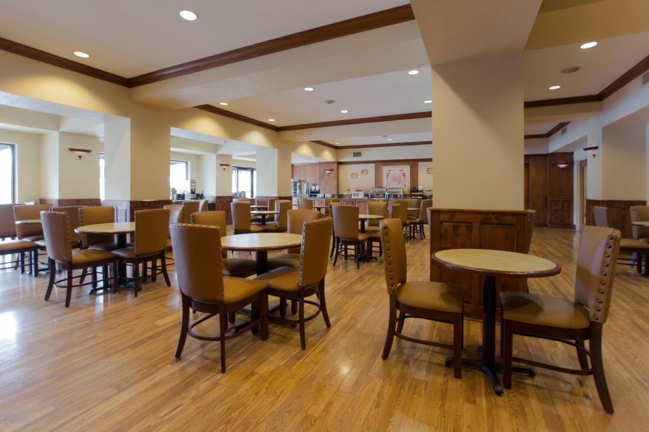 Deluxe Queen Inn