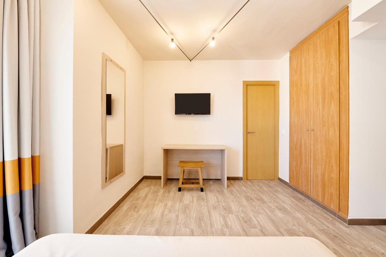 Twin Room Balcony & Unlimited Brunch