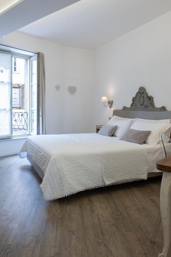Large Double Room Private Bathroom