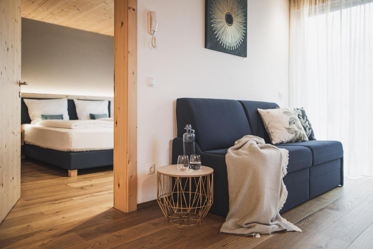 Penthouse Apartment,1420776075:JPEG