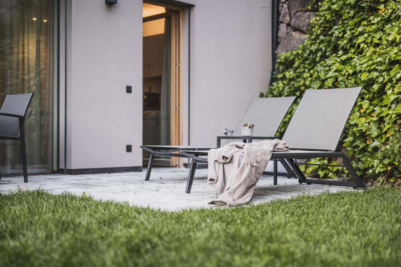 Studio Garden View,1546828078:JPEG