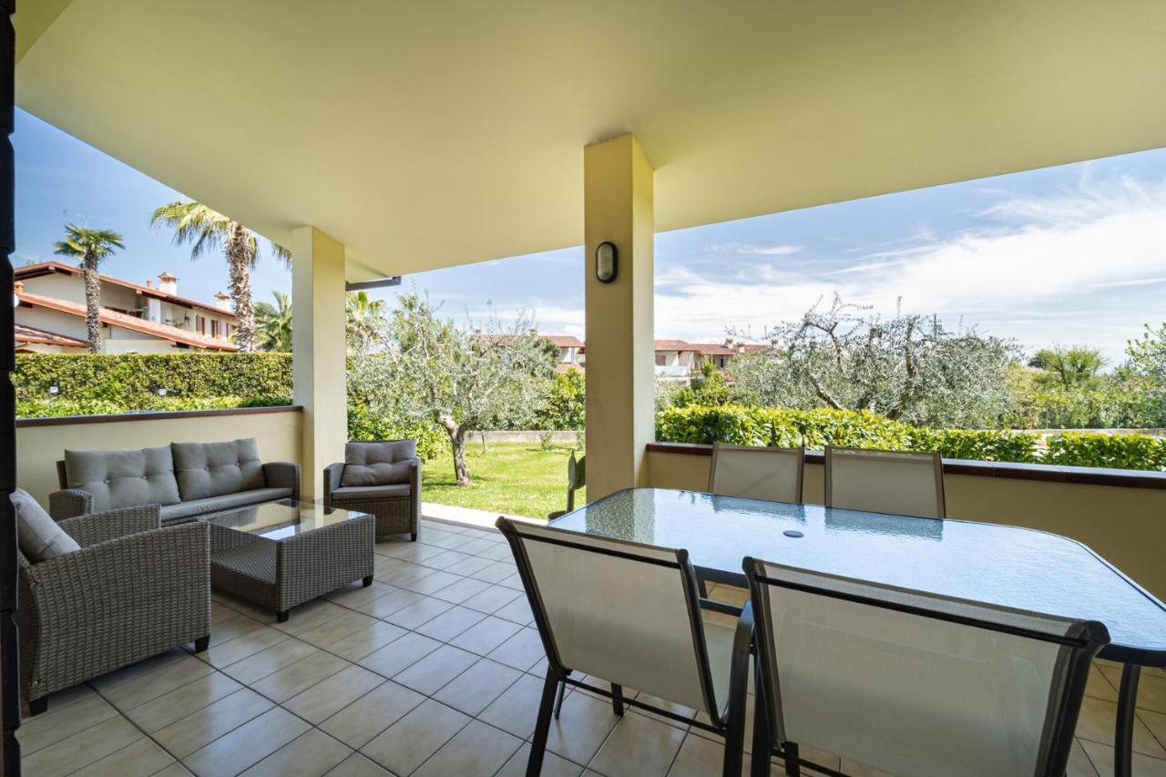One-Bedroom Apartment Garden View