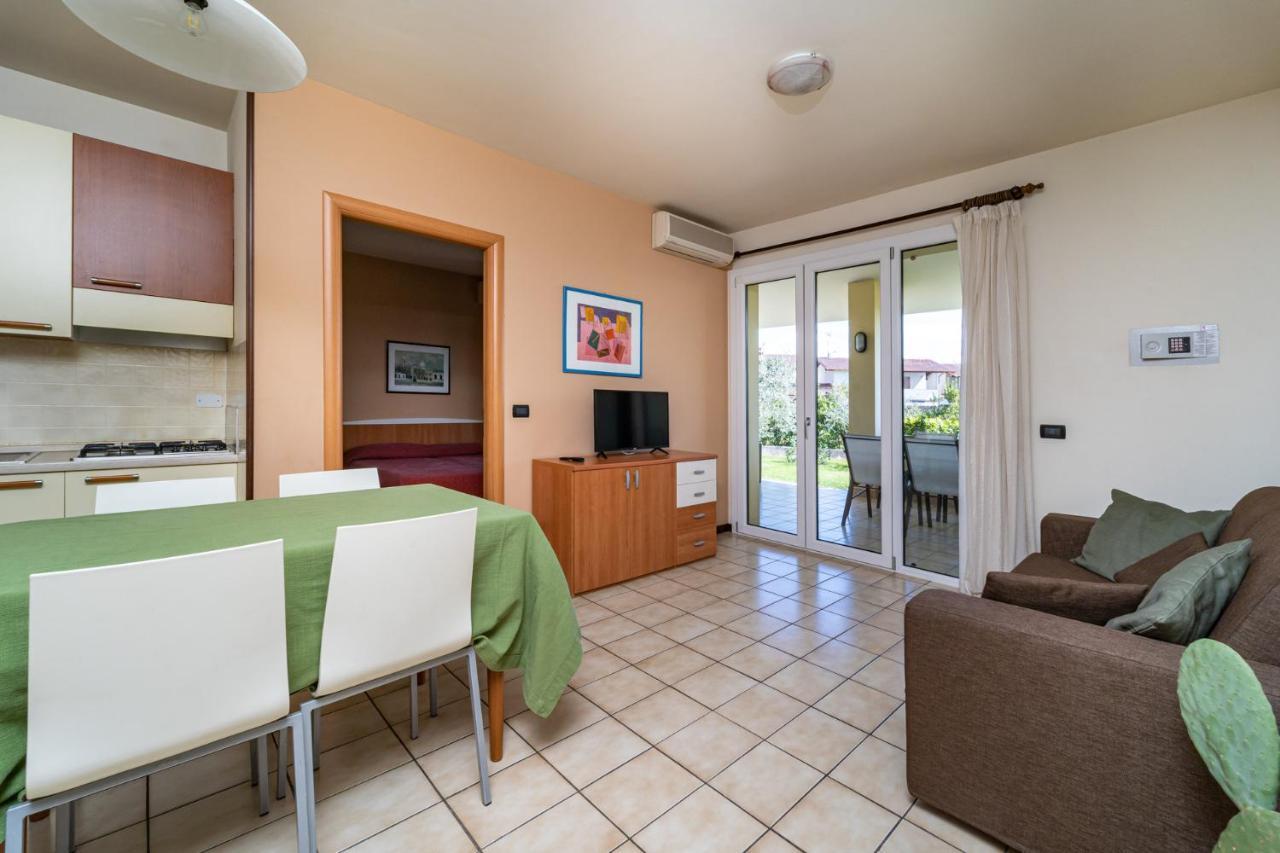 One-Bedroom Apartment Garden View