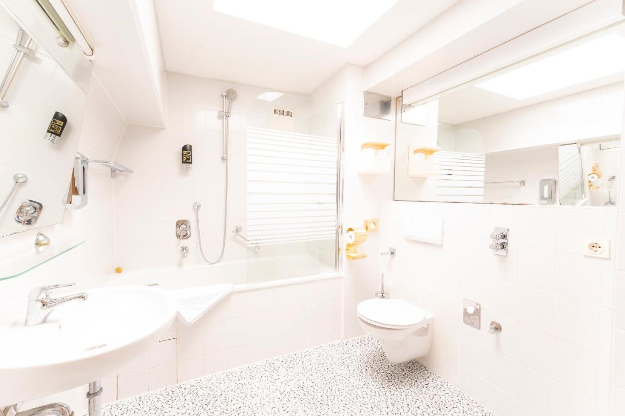 Studio King Suite Roll Shower Mobility Accessible