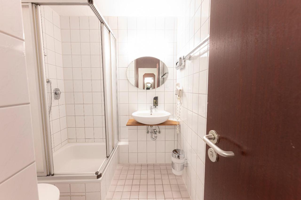 Studio King Suite Roll Shower Mobility Accessible