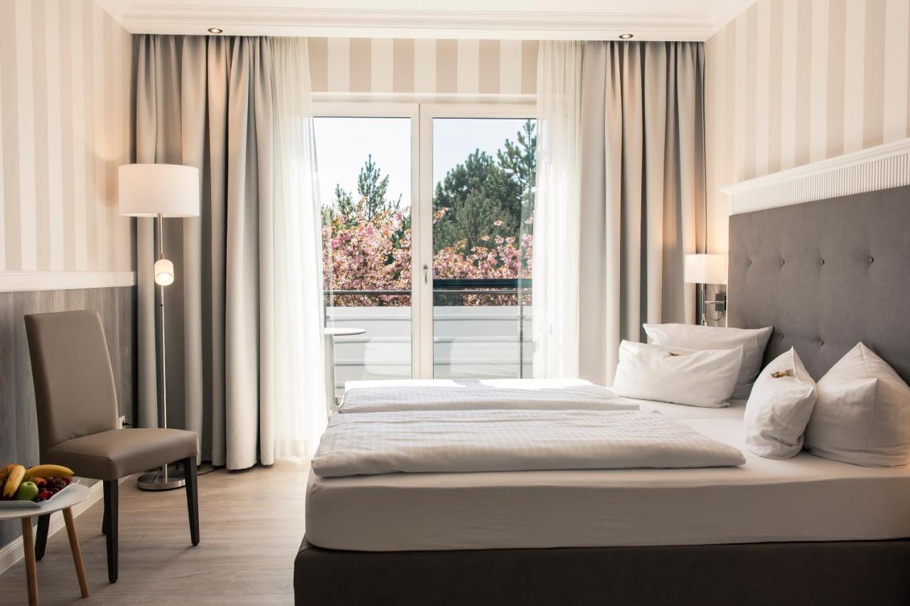 Deluxe Double Room Garden View