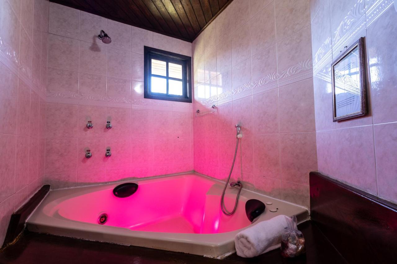 Suite Spa Bath