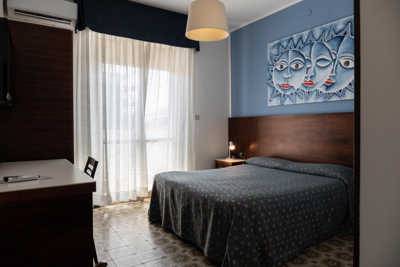 Standard Double Room,1421490045:JPEG