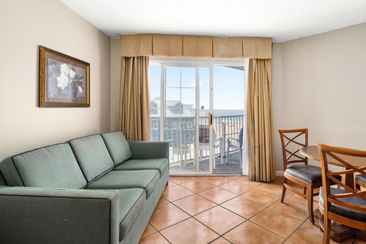 2 Queen Beds Sofa Bed Disability Access Kitchenette Ocean View Efficiency,1421518428:JPEG