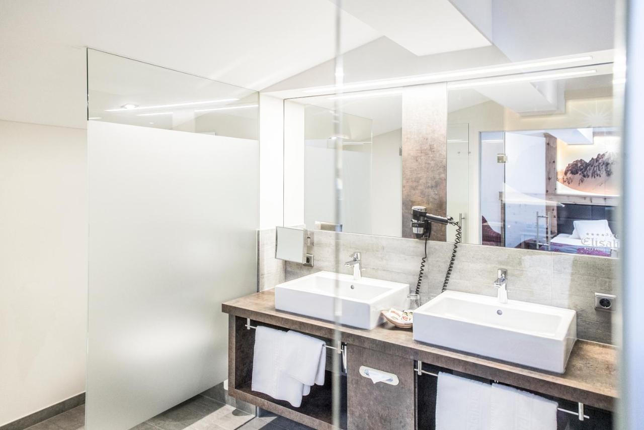 Deluxe Tweepersoonskamer met een Douche