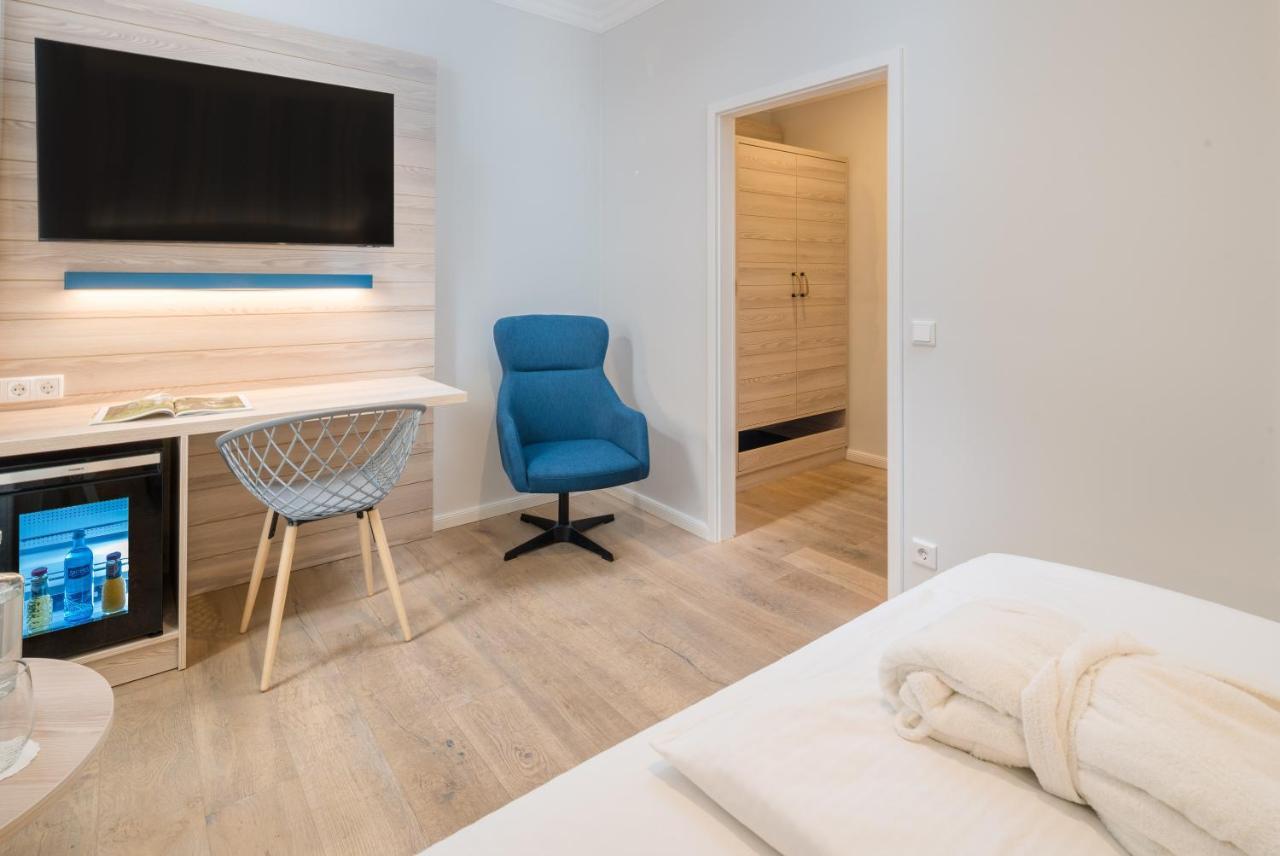 Deluxe Single Room