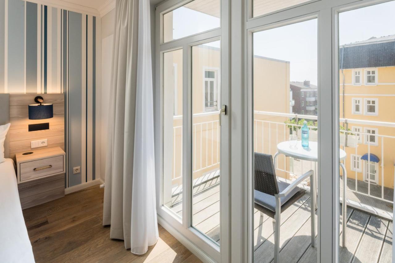 Single Room Balcony