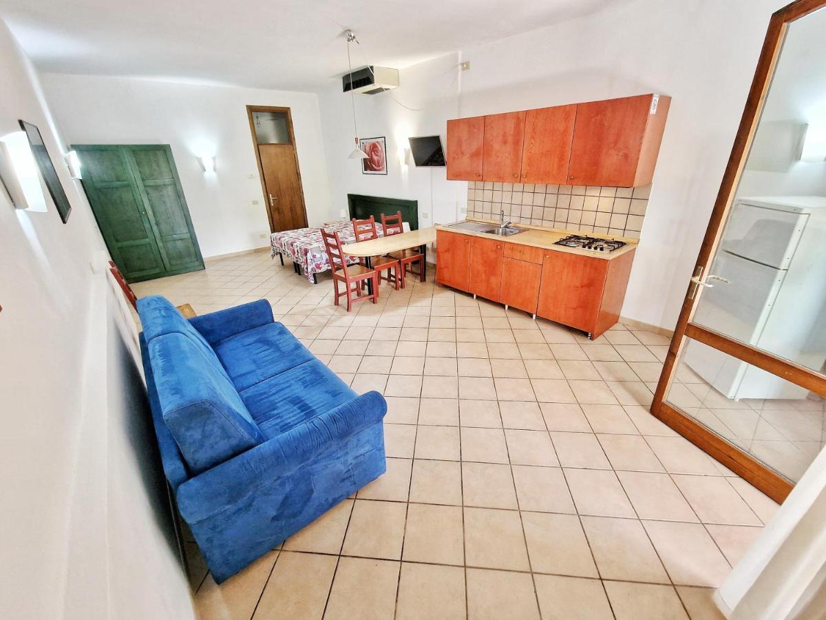 Studio Terrace,1413892619:JPEG