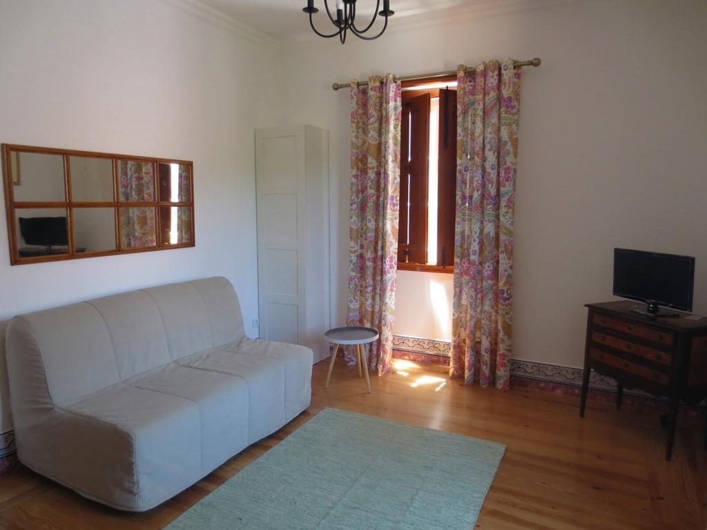 One-Bedroom Suite,1611136322:JPEG