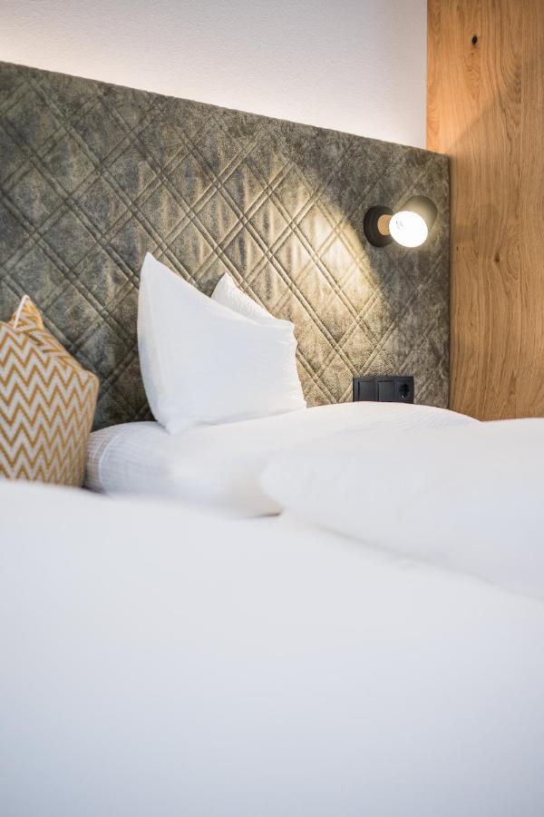Standard Double Room,1431232219:JPEG