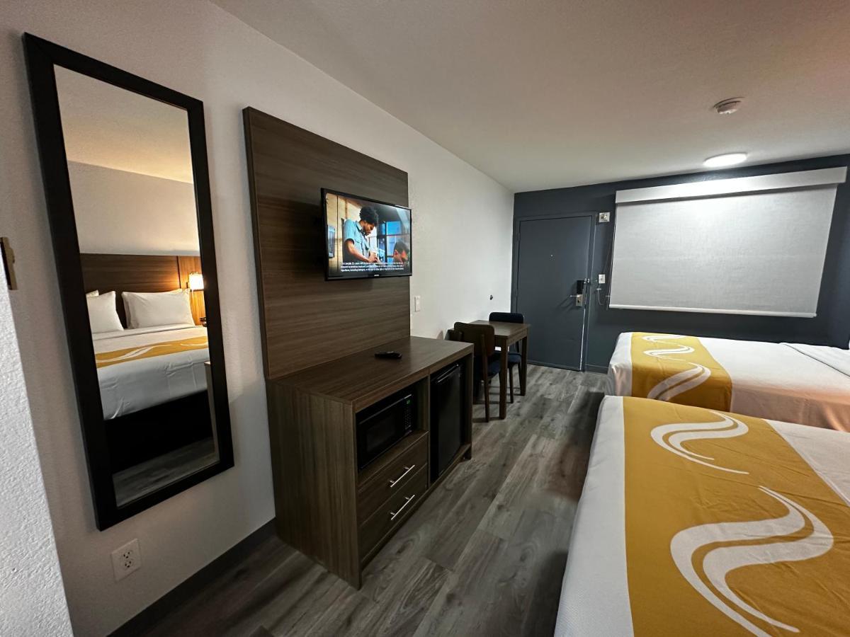 Queen Room Two Queen Beds Non Smoking