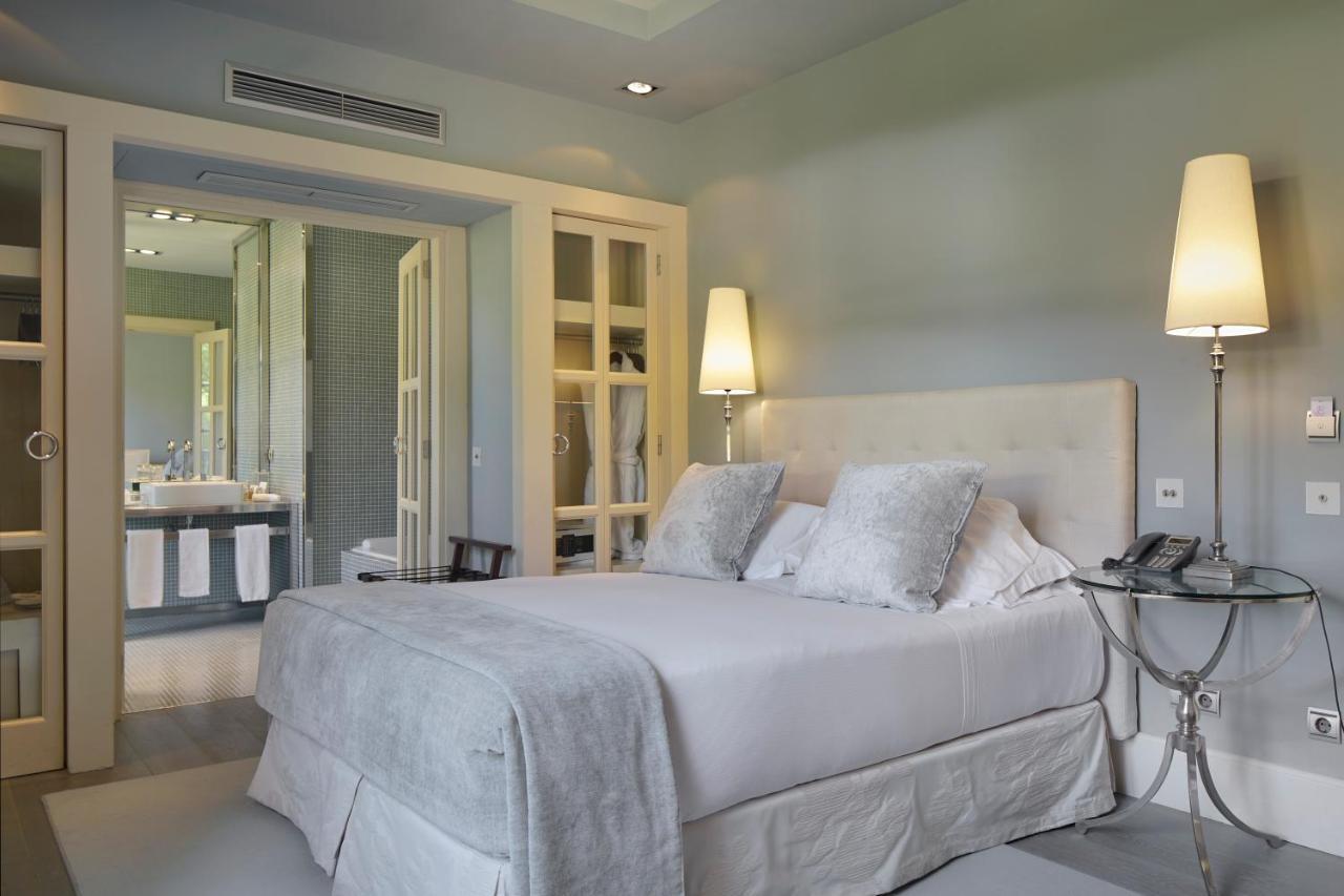 Double Room,1550891845:JPEG