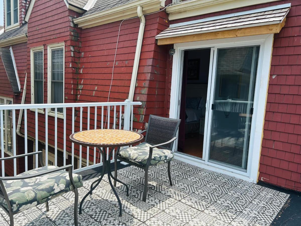 Queen Room Balcony