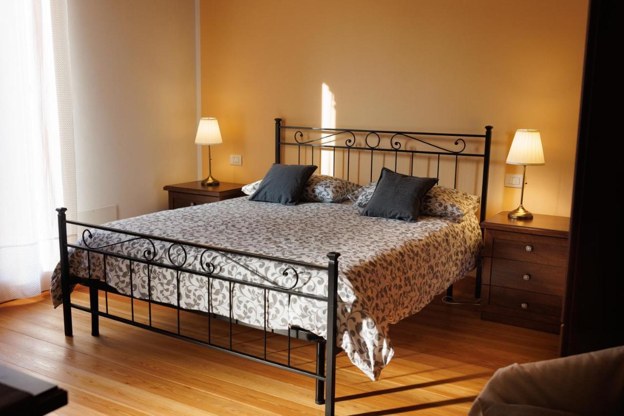 Large Double Room,1234482617:JPEG