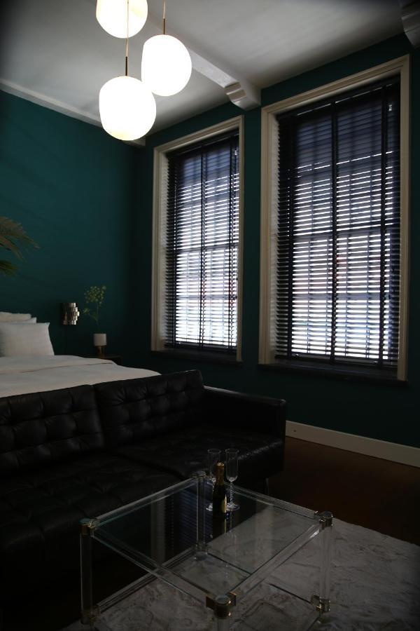 Superior King Suite